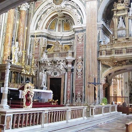 Апартаменты Casina In Centro Storico Неаполь Экстерьер фото