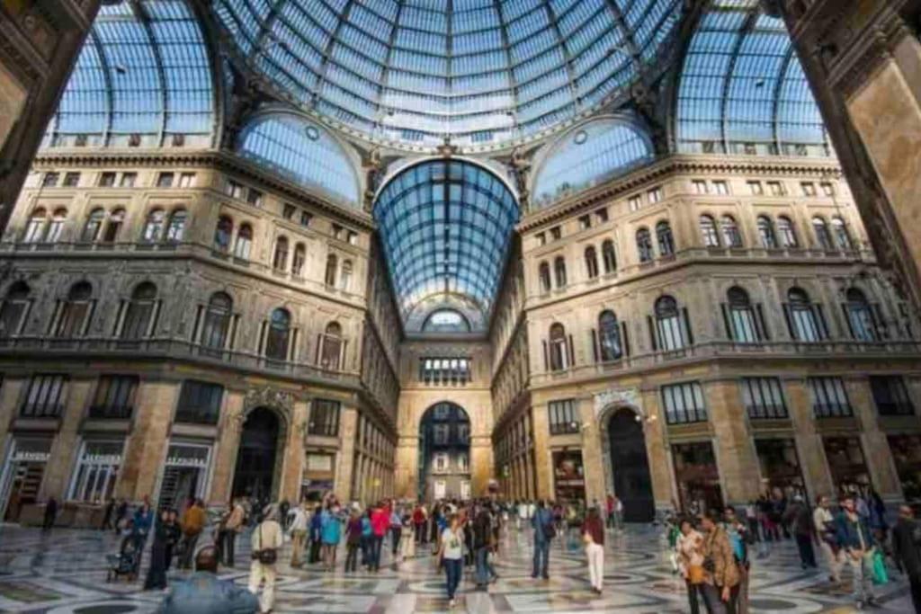 Апартаменты Casina In Centro Storico Неаполь Экстерьер фото